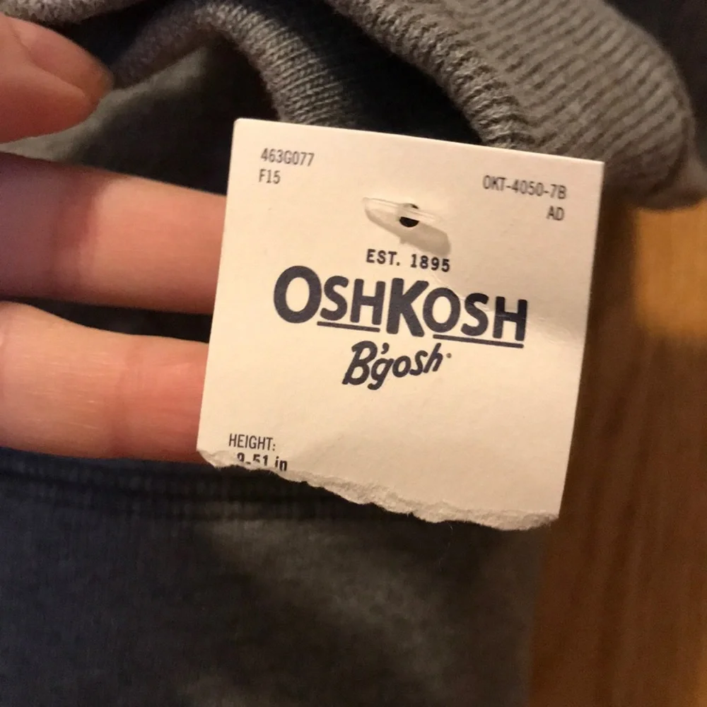 NEW W/ TAGS Oshkosh B’Gosh size 7 boy’s logo soft fabric full zip gray hoodie